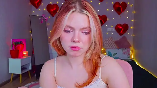 Snapshot of Red__Candy chatting on March 10, 2026, 3:16 pm Red Candy online show from March 10, 2026, 3:16 pm