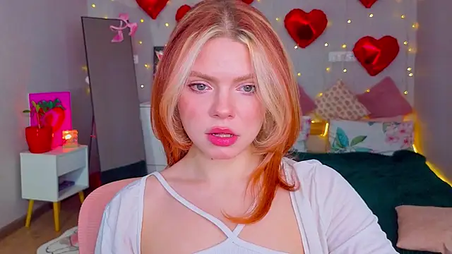 Snapshot of Red__Candy chatting on March 11, 2026, 1:16 pm Red Candy online show from March 11, 2026, 1:16 pm