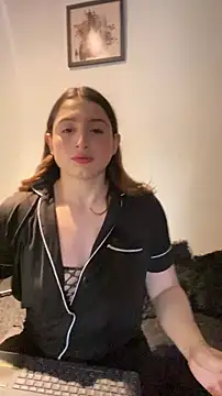 kamel-ayesha online show from November 15, 2025, 2:21 pm