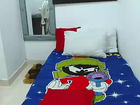 Velk hot online show from November 25, 2025, 2:39 pm