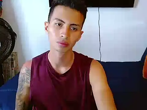 Velk hot online show from July 15, 2026, 3:19 pm