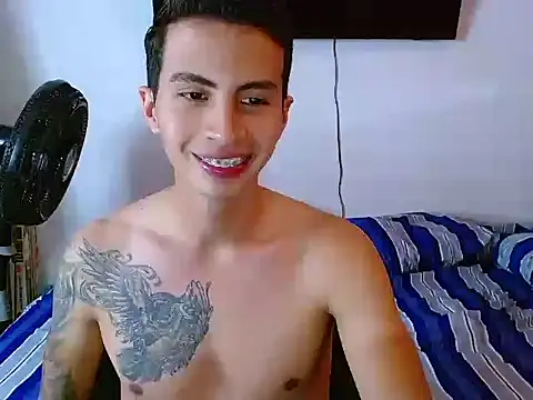 Velk hot online show from July 3, 2026, 2:56 pm