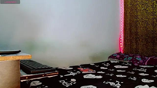 femboykeene online show from October 2, 2025, 10:24 pm