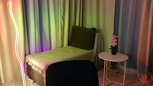 jenny bunny  online show from June 16, 2026, 1:27 am