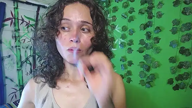 Snapshot of fulfill_fantasies1 chatting on July 28, 2026, 4:05 pm fulfill fantasies1 online show from July 28, 2026, 4:05 pm