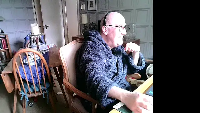 Adamdaddybear online show from March 17, 2025, 9:33 am