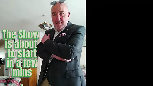 Adamdaddybear online show from October 4, 2025, 1:12 pm