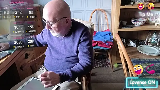 Adamdaddybear online show from September 16, 2025, 12:50 pm