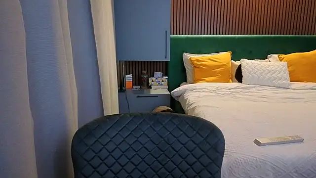 SukyGirl online show from September 30, 2025, 2:12 pm