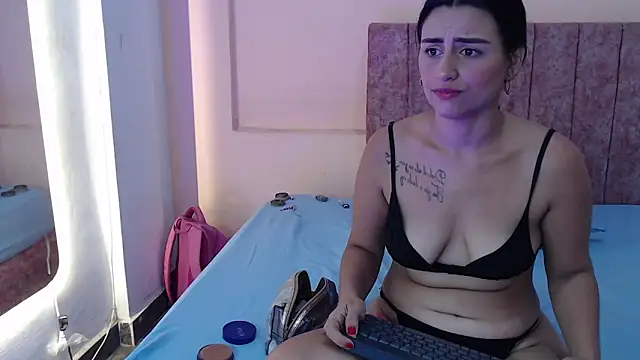 dirty couple22 online show from July 29, 2026, 2:27 pm