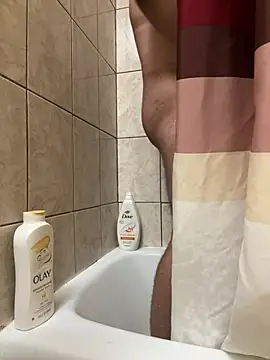 cryptoman1119 online show from April 1, 2026, 6:05 pm