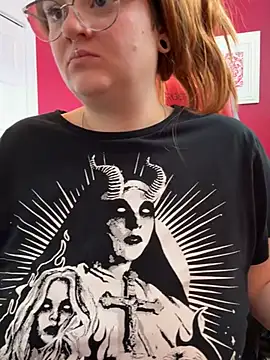 Sweetleeahxx online show from March 4, 2025, 4:20 pm