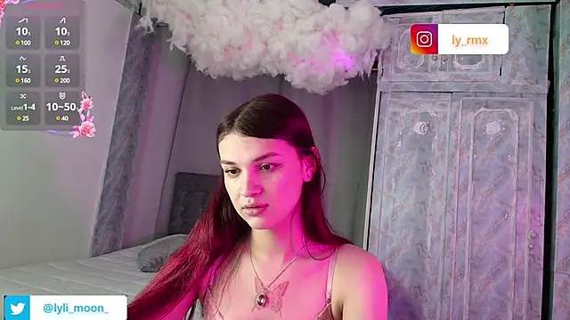 lylita2 online show from December 18, 2024, 2:21 am