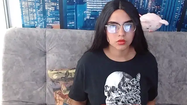 Miapeyton online show from April 28, 2026, 1:15 pm