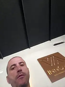 Snapshot of Lucas___81 chatting on March 28, 2026, 9:43 am Lucas 81 online show from March 28, 2026, 9:43 am