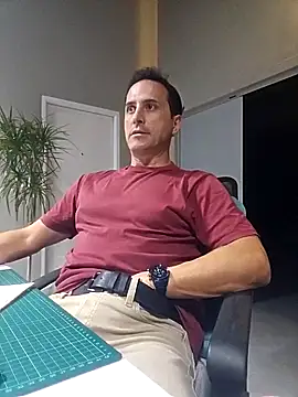 Snapshot of Lucas___81 chatting on November 5, 2025, 7:28 pm Lucas 81 online show from November 5, 2025, 7:28 pm