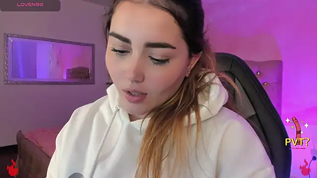 Lucia star   online show from February 12, 2025, 9:31 am