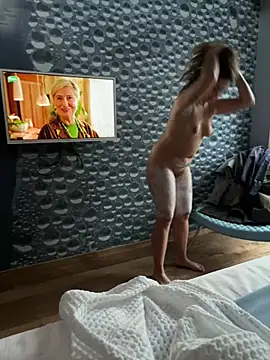 ItalianiMuli online show from January 25, 2025, 3:20 pm