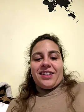 ItalianiMuli online show from November 17, 2025, 8:35 pm