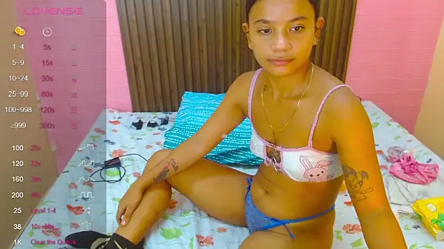 Angelica Blue online show from September 20, 2025, 4:12 pm