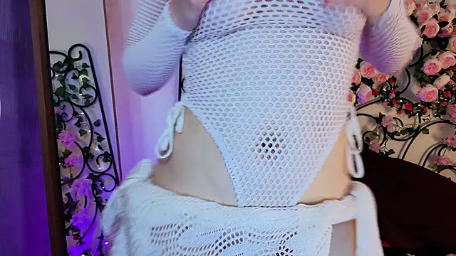 LisaVamp online show from September 26, 2025, 11:00 pm