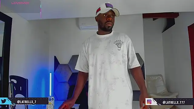 Latrellx7 online show from June 30, 2026, 3:39 am