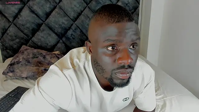 Latrellx7 online show from September 16, 2025, 3:40 am