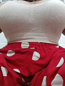 cute-mahek online show from July 22, 2026, 7:16 pm