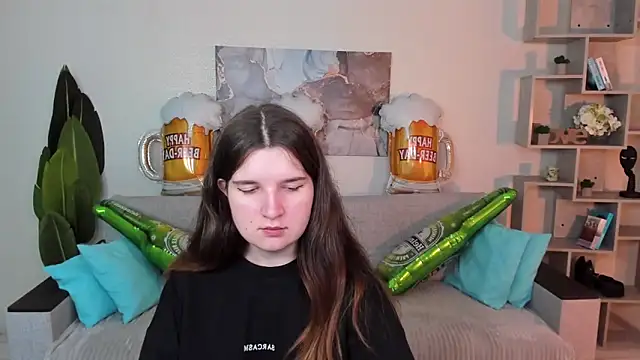 BonneyLove online show from September 23, 2025, 5:31 pm