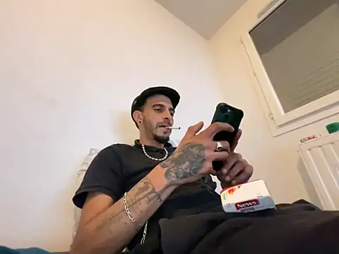 Rebeu313 online show from October 16, 2025, 9:34 pm