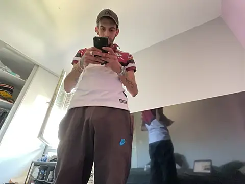 Rebeu313 online show from February 26, 2026, 1:55 pm