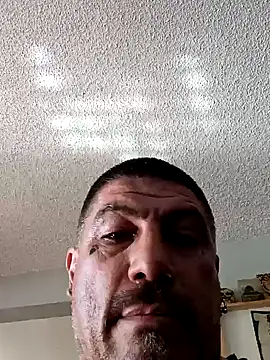 Snapshot of B_DOGG69 chatting on January 19, 2025, 6:21 pm B DOGG69 online show from January 19, 2025, 6:21 pm