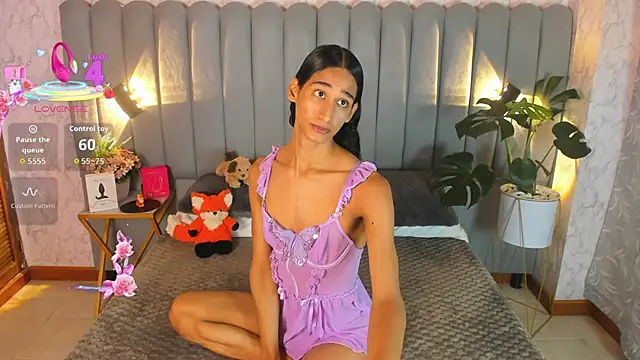 skyyfoxpraga online show from September 22, 2025, 2:45 pm