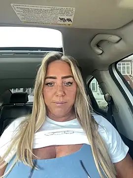 sunshinekisses online show from March 12, 2026, 4:22 pm