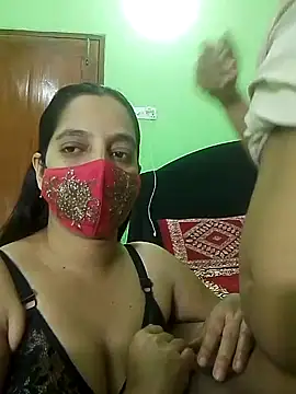 Taniya07 online show from March 12, 2025, 5:28 pm