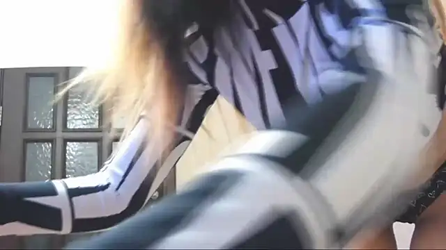 tauriwel online show from April 25, 2026, 7:00 pm