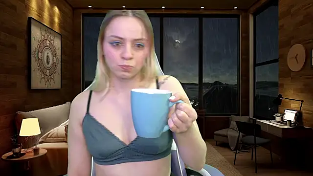 Dolce--Mia---Bianchi  07 online show from March 14, 2025, 6:53 am