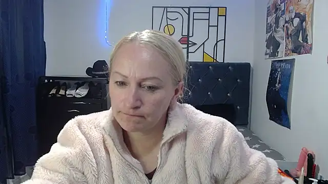 emperabigbootybigass online show from April 21, 2026, 12:23 pm