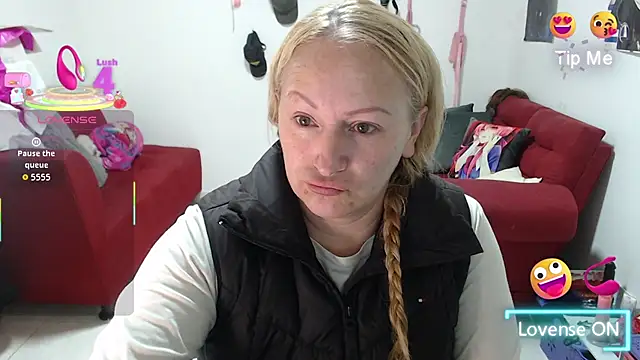 emperabigbootybigass online show from November 25, 2025, 12:16 pm