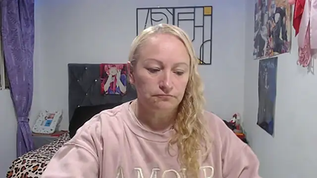 emperabigbootybigass online show from July 24, 2026, 12:23 pm