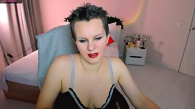 Louisa Bay online show from January 9, 2026, 3:52 pm