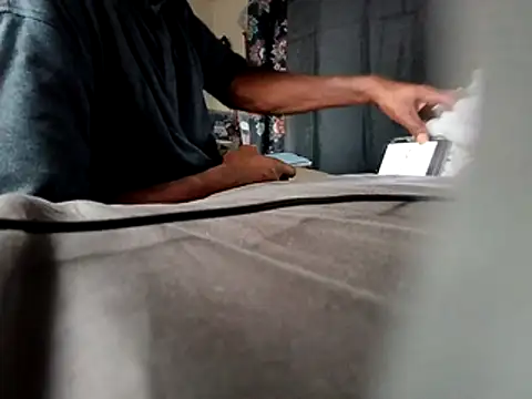 DevinToore online show from December 22, 2025, 11:16 pm