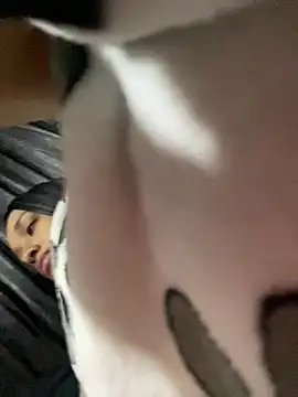 KatalinnaBrown online show from March 19, 2026, 11:21 am