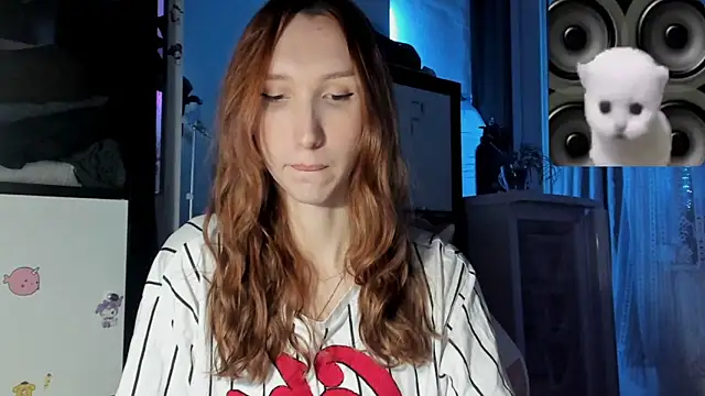 LisaIcon online show from February 20, 2025, 1:08 pm