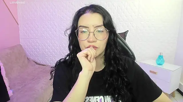 Violetaa diazz online show from September 20, 2025, 9:09 pm