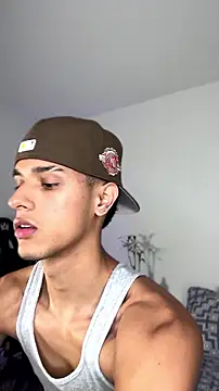 Snapshot of Busterspinter chatting on August 9, 2026, 2:19 am Busterspinter online show from August 9, 2026, 2:19 am