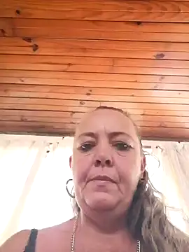 Kimmyb777 online show from June 13, 2026, 9:18 am