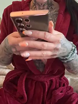 MeganWitch online show from June 4, 2026, 6:07 am