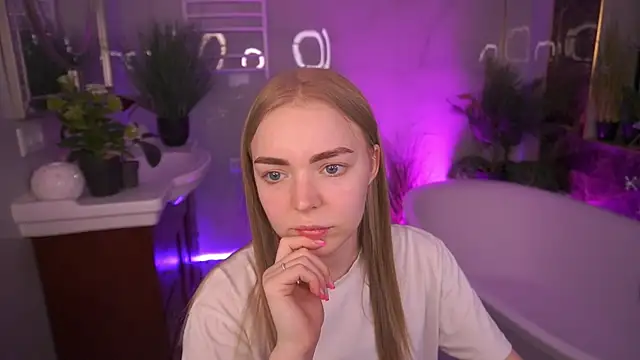 EmilySunshineS online show from May 2, 2026, 1:05 pm