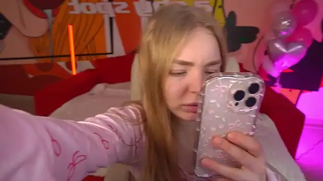 EmilySunshineS online show from February 20, 2026, 7:43 am